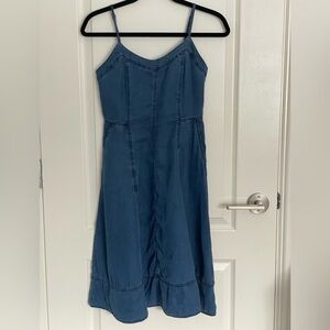 Banana Republic Denim Blue Fit & Flare Midi Dress Sweetheart Neck Size 2